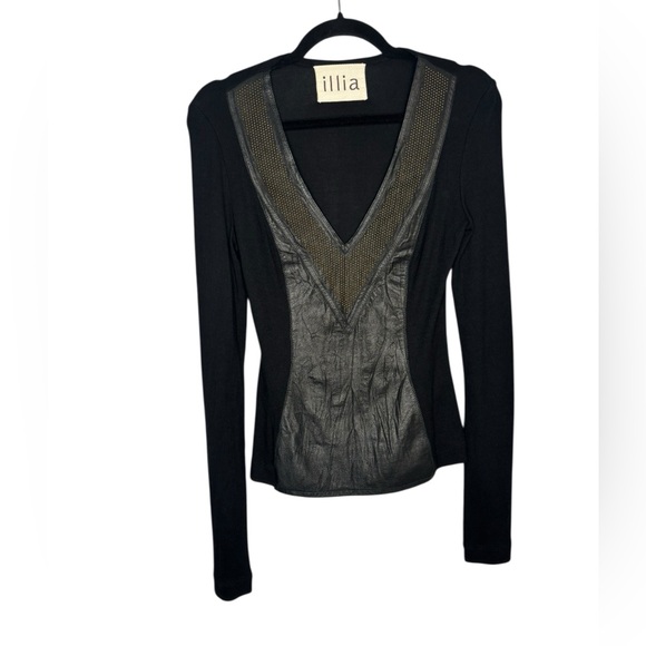 ILLIA Womens Leather Black Ribbed Studded Long Sleeve Stretch V Neck Shirt SZ 8 - Picture 1 of 11